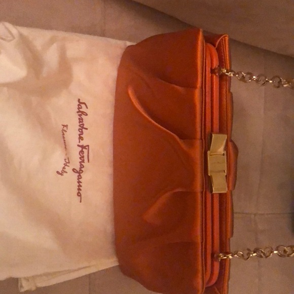 SALVATORE FERRAGAMO Designer Hand Bag - Picture 6 of 7